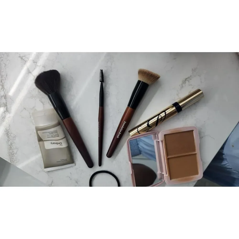 16 Pcs Professional Premium Synthetic Fiber Hair Makeup Brush Kit With Case